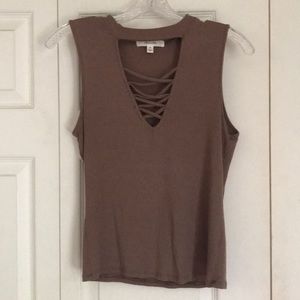 Casual cut out tank top